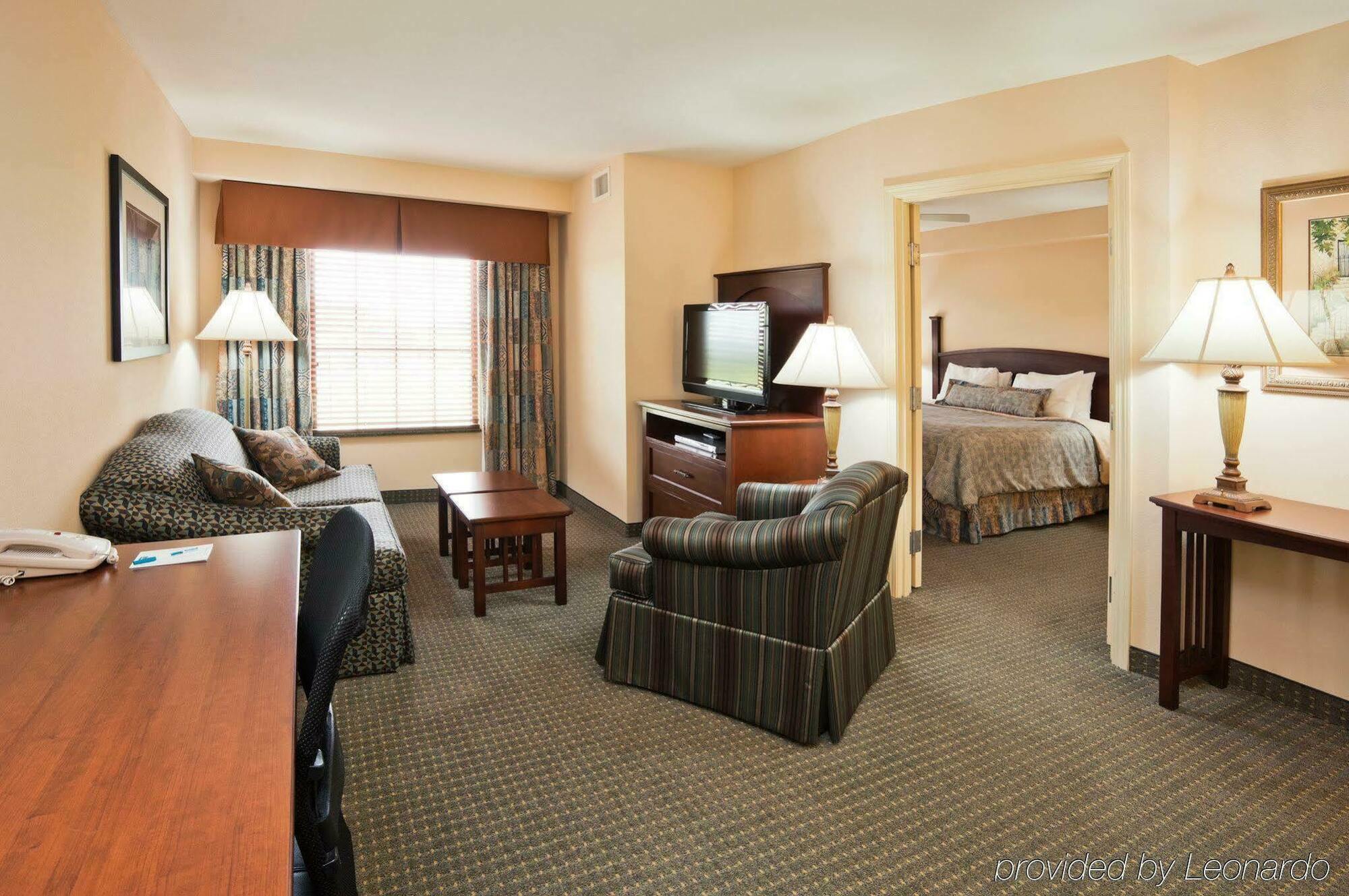 Homewood Suites By Hilton Montgomery Eastchase Номер фото